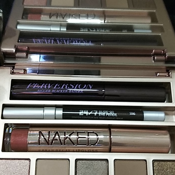 URBAN DECAY NAKED ON THE RUN MAKEUP COLLECTION - Picture 5 of 5